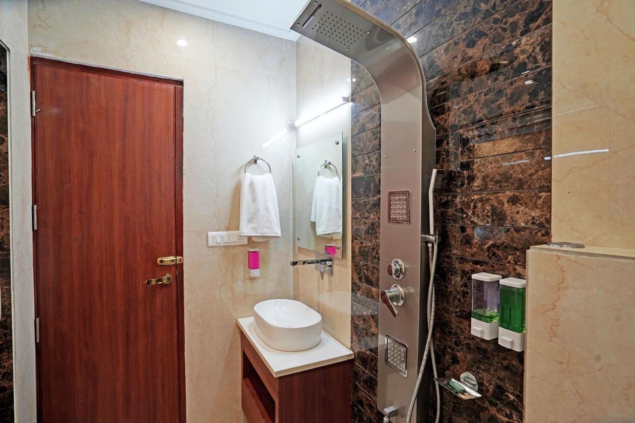 Hotel Diamond Admire -Corporate Stay Business Hotel By F9 Hotels Нойда Экстерьер фото
