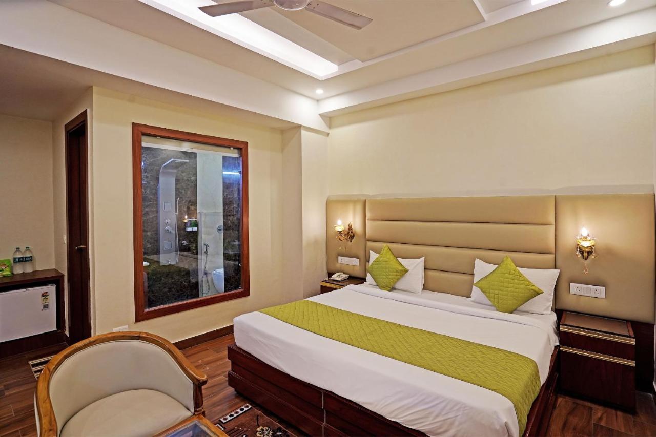 Hotel Diamond Admire -Corporate Stay Business Hotel By F9 Hotels Нойда Экстерьер фото